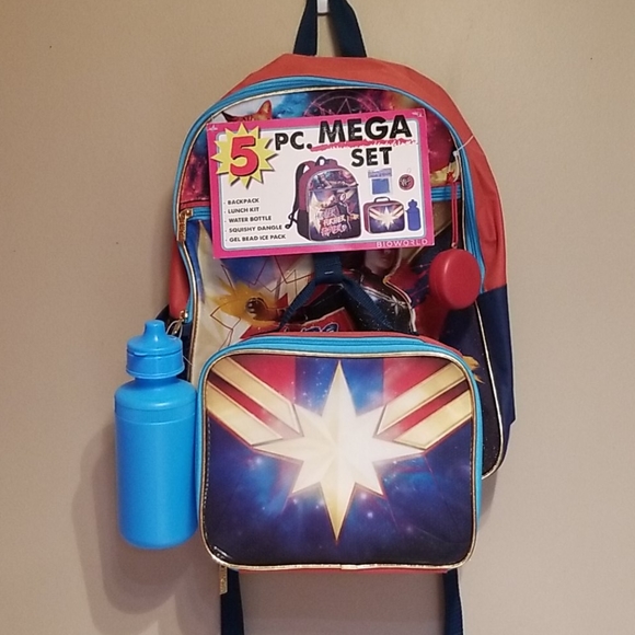 Captain Marvel backpack 4 piece set - Picture 2 of 8